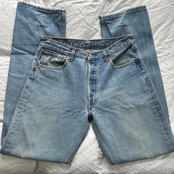 Authentic Vintage Levi’s 501 - Picture 4 of 12